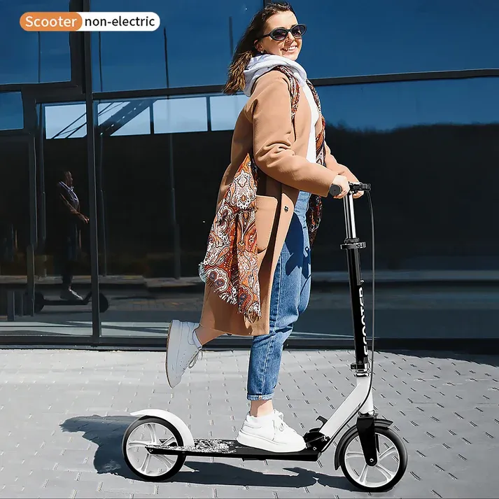 Foldable Two-Wheeled Skateboard With Dual Brakes And Widened Pedals - Perfect For Sports & Fitness Commuting!