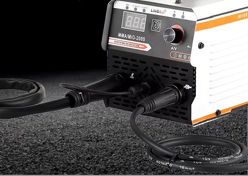 Portable inverter welding machine with 15A plug