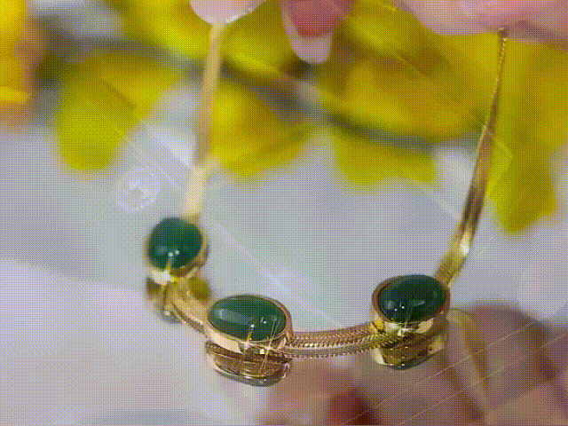 Emerald necklace earrings bracelet