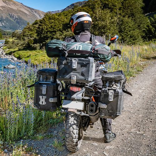 Camp Smart, Camp Fast: Transform Your Motocamping Experience with the Lightning-Quick Setup of Reactive Outdoor 3 Secs Tent