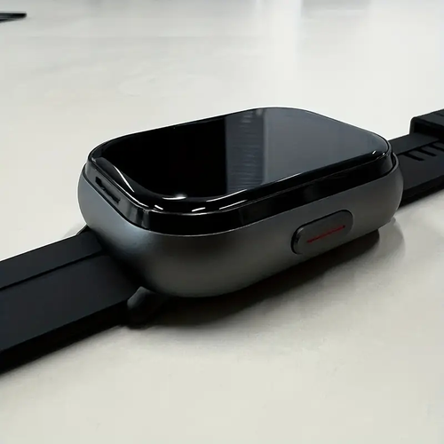 The new 2-in-1 multi-functional smart device is equipped with a silicone strap, supports both calling and sports functions, comes with a 2.01-inch high-definition screen, and is also accompanied by TWS wireless headphones.