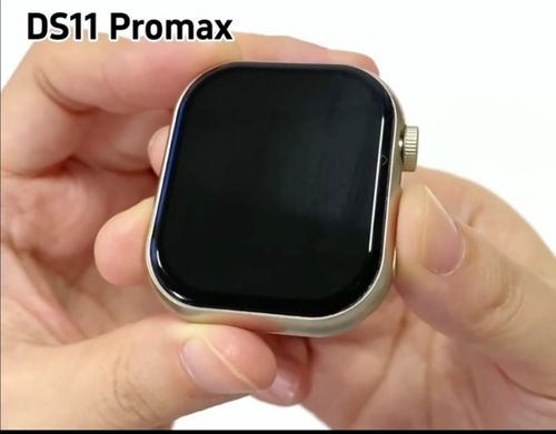 The DS11 smartwatch comes with multiple watch straps.