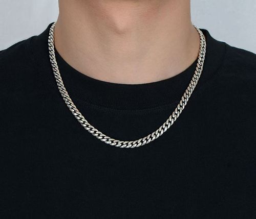 Solid Cuban chain necklace