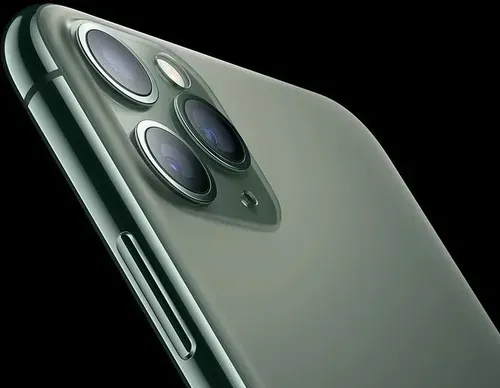 Near-Mint iPhone 11 – Unopened, Unactivated (99% New Refurbished Stock)