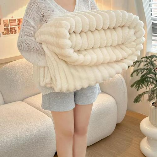 Plaid velours lapin uni multifonction style luxe discret