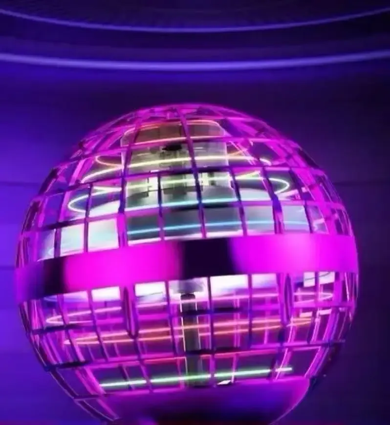 Boule lumineuse à LED suspendue, rotation 360° multicolore
