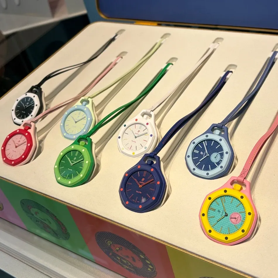 Swatch AP Royal Pop