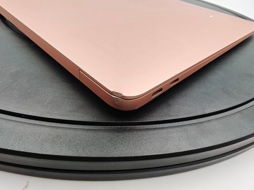 (90%Like NEW) 2018 Apple 13-inch MacBook Air, Gold