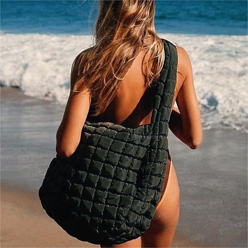 New Large Fashionable Soft Pufferfish Cute Shoulder Bag