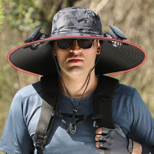 A bucket cap with dual charging function and fan