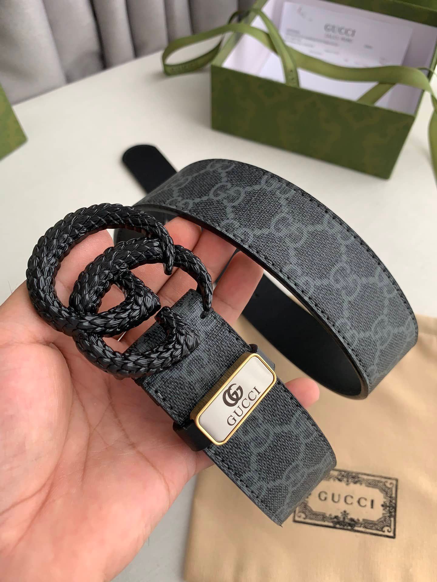 GUCCI Black buckle leather belt Gg Marmont Reversible Belt