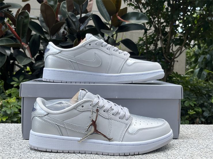 Cheap Nike Air Jordan 1 Retro Low OG Metallic Silver Sneakers CZ0790-002