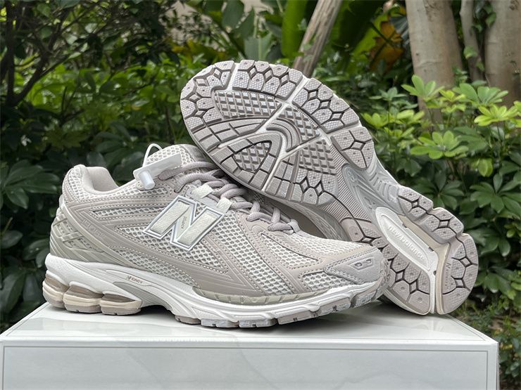 New Balance 1906R Grey Day MOONROCK M1906RGR