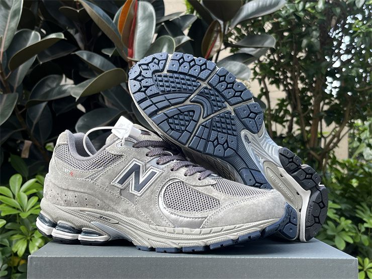 New Balance 2002R OG Light Grey ML2002RA