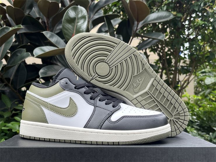 Nike Air Jordan 1 Low Medium Olive Black 553558-092