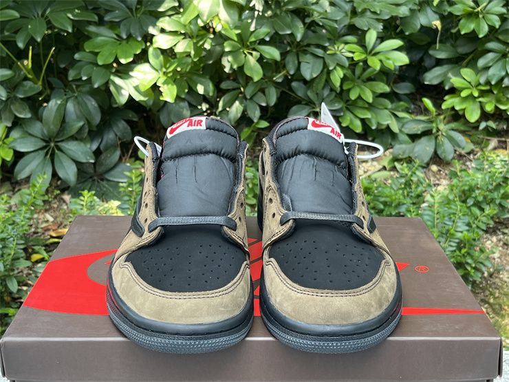 Travis Scott x Air Jordan 1 Low OG SP Velvet Brown DM7866-202 Sneakers