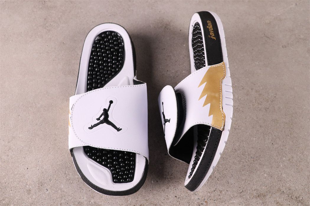 Jordan Hydro V Retro Slide Sandal 555501-153