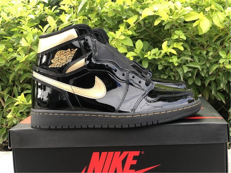 Air Jordan 1 Retro High OG Black Metallic Gold Cheap Shoes 555088-032