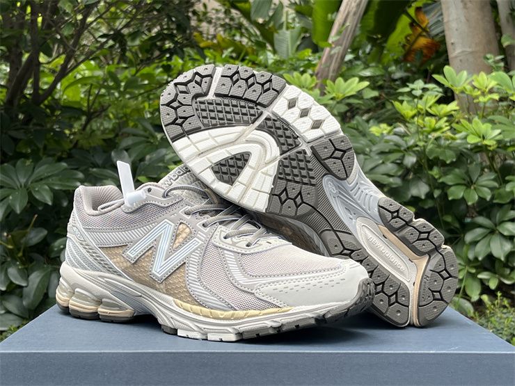 New Balance 860v2 Timberwolf Moonbeam ML860KS2
