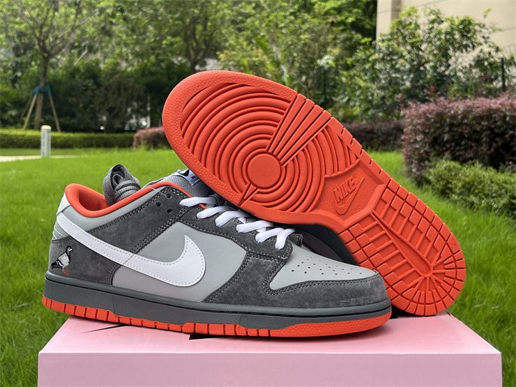 Jeff Staple x Dunk Low Pro SB Pigeon 304292-011