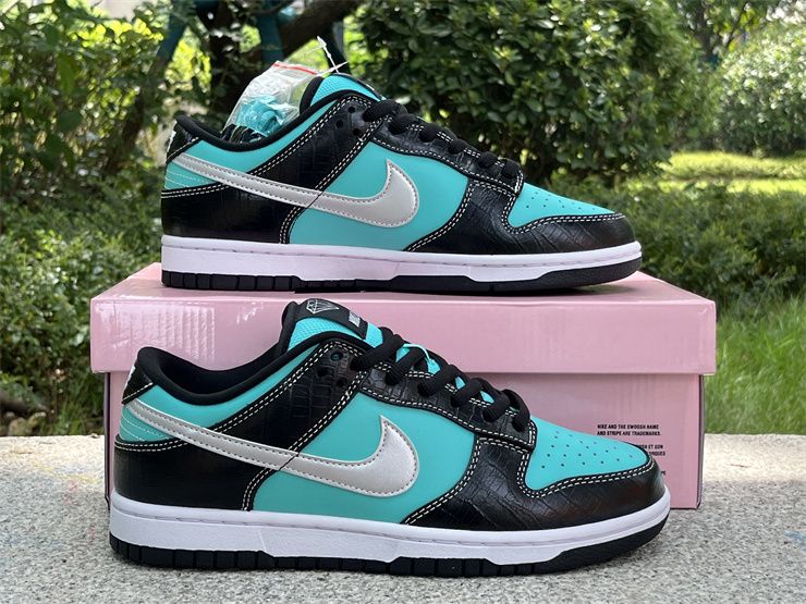 Nike Dunk Low Pro SB Diamond Aqua Chrome 304292-402