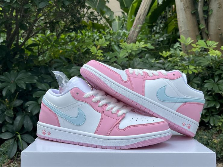 Air Jordan 1 Low Paw Print Basketball Shoes HM3706-141 Pink Sneakers