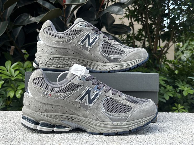 New Balance 2002R OG Light Grey ML2002RA