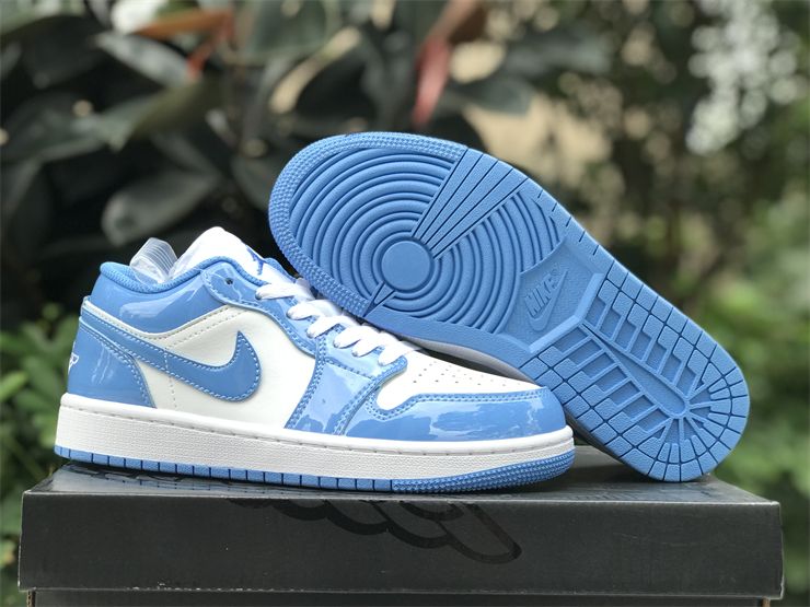 Air Jordan 1 Low GS Legend Blue FZ3929-114