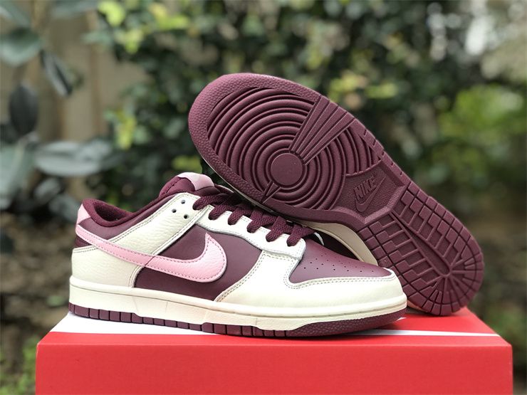 Nike Dunk Low Valentine's Day DR9705-100