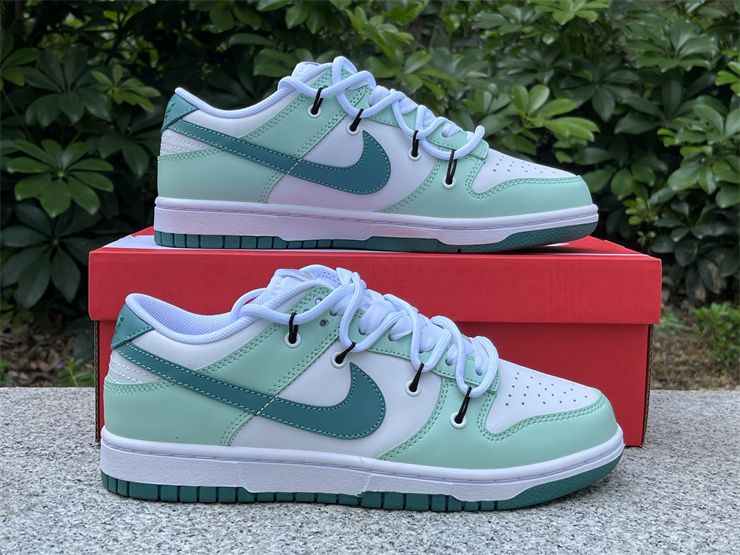 Nike SB Dunk low mint green