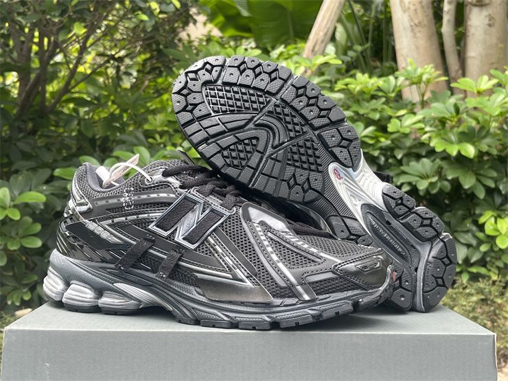 New Balance 1906A Refined Future Black M1906AF
