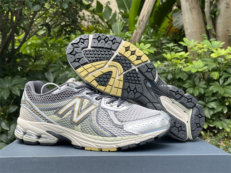New Balance 860v2 Earth ML860KR2