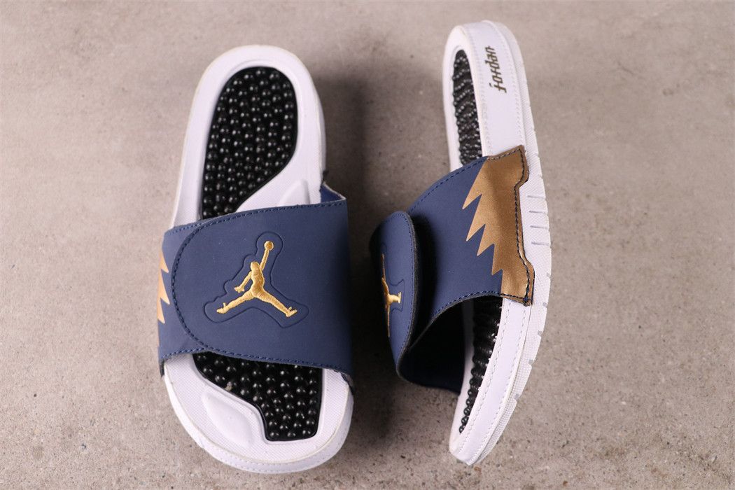 Air Jordan Hydro 5 Retro Slide Obsidian Metallic Red Bronze 555501-408
