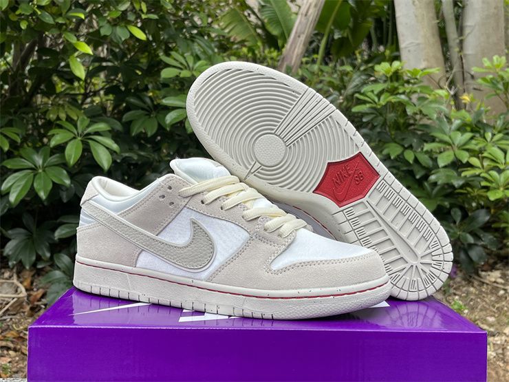 Nike SB Dunk Low City of Love FZ5654-100