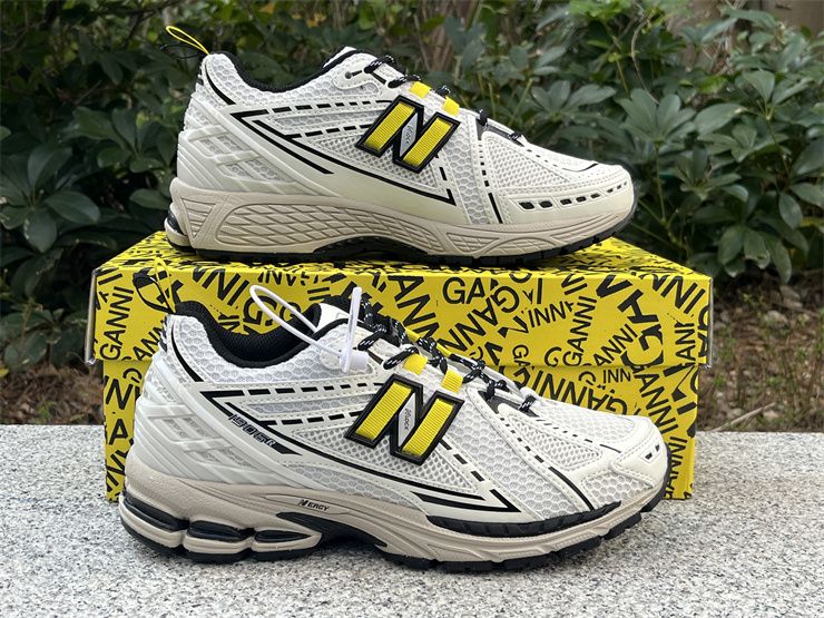 New Balance 1906R GANNI Egret