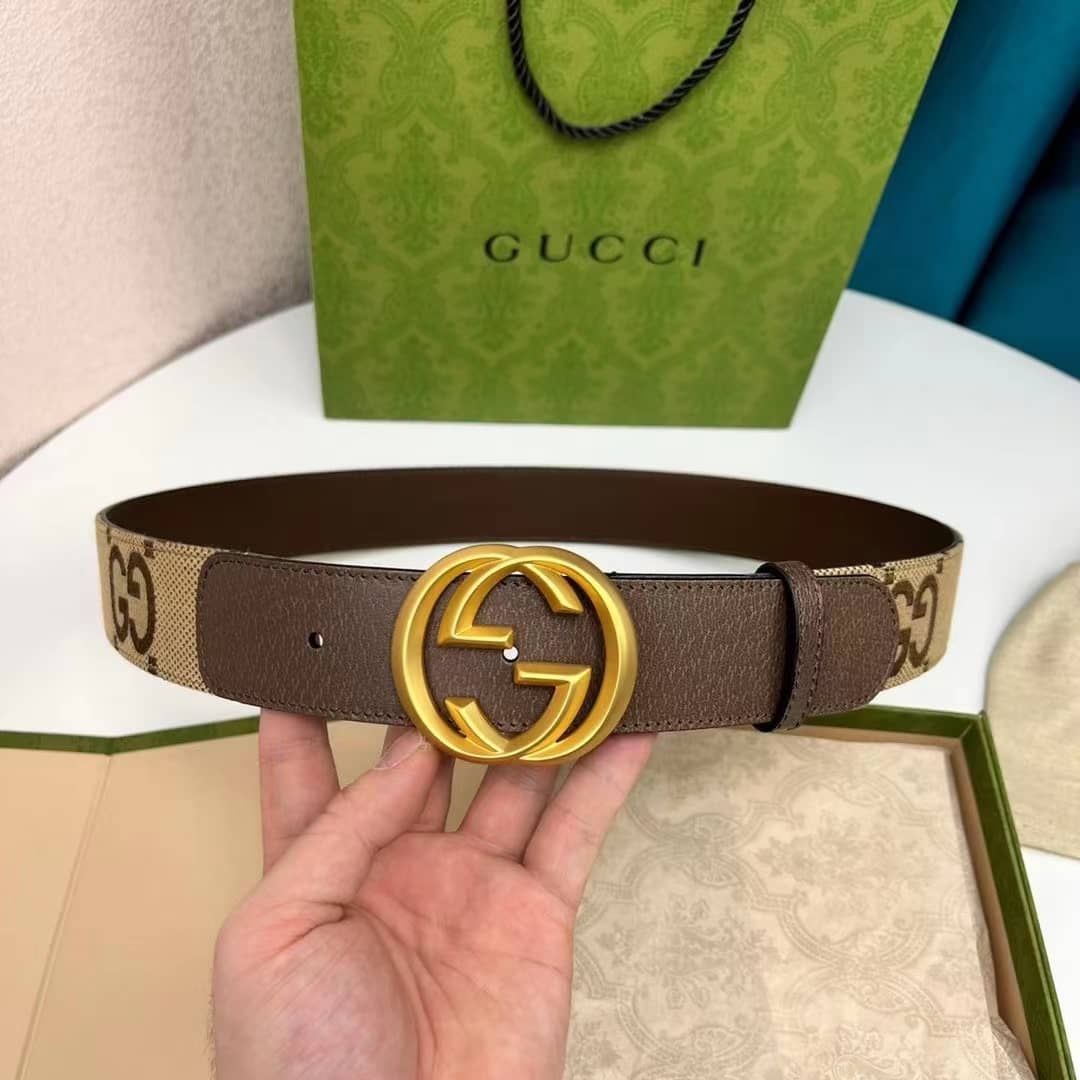 Gucci GG Supreme Belt With Gold G Buckle
