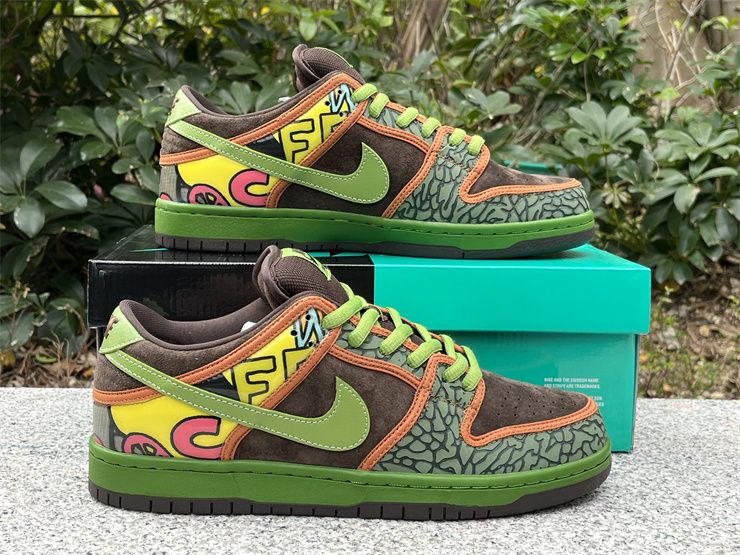 Men Nike SB Dunk Low De La Soul 789841-332