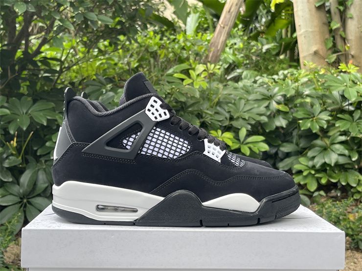 Air Jordan 4 White Thunder FQ8138-001 Sneakers