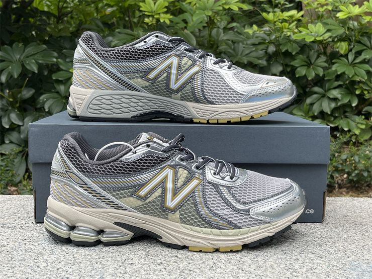 New Balance 860v2 Earth ML860KR2