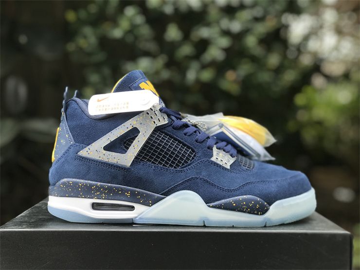 Air Jordan 4 Retro Michigan Wolverines Sneakers AJ4-1036660