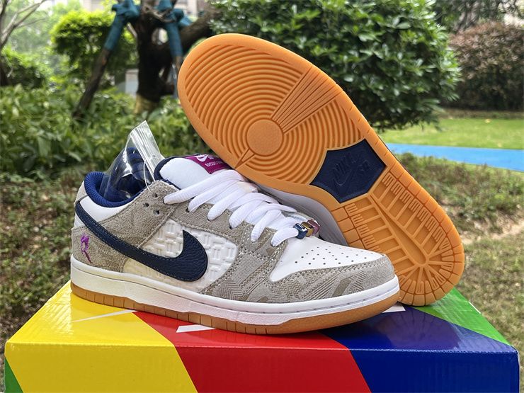 Rayssa Leal x Nike SB Dunk Low FZ5251-001