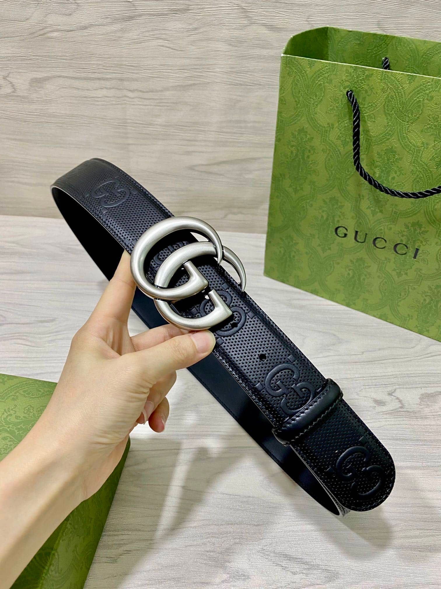 Luxury Gucci Black Belt Genuine Leather With Silver GG Buckle