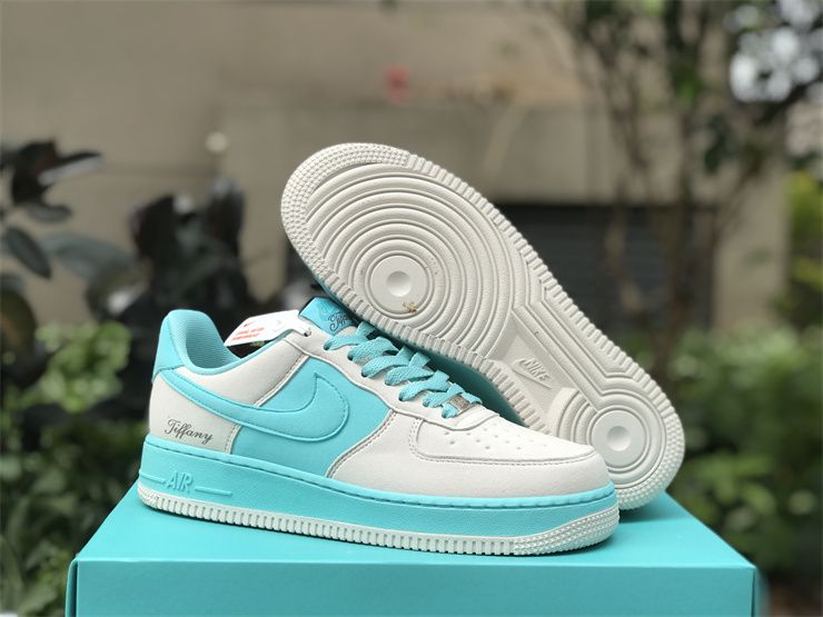 Tiffany & Co. x Nike Air Force 1 1837 DZ1382-003