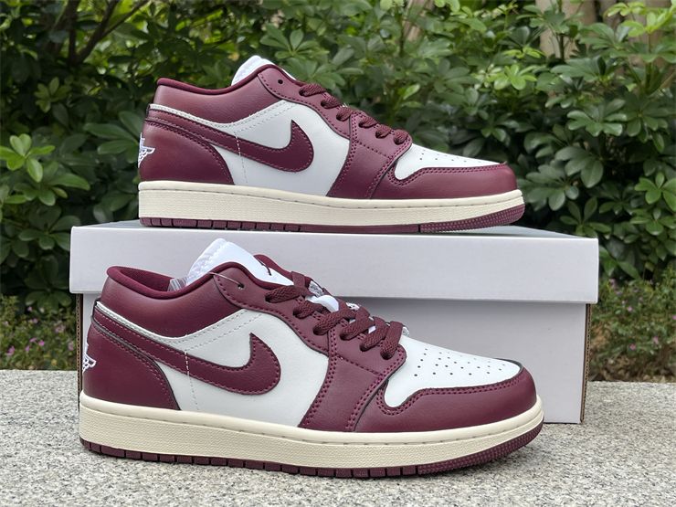 Nike Air Jordan 1 Low Bordeaux DC0774-161