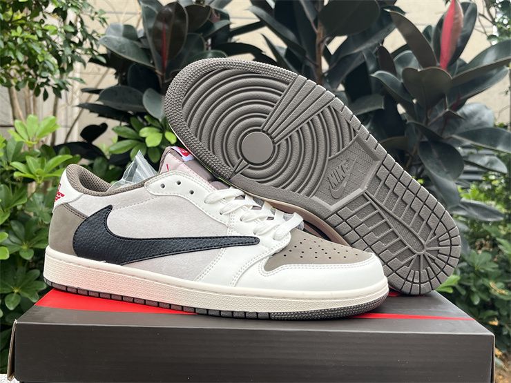 Fragment design x Travis Scott x Nike Air Jordan 1 Low OG Basketball Shoes DM7866-715