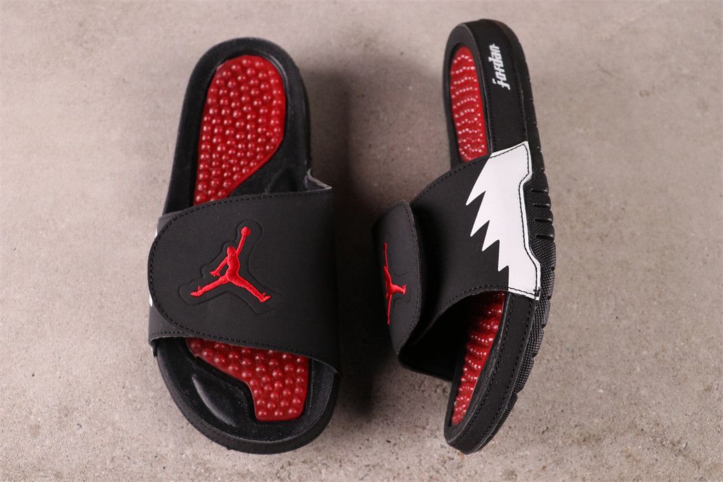 AIR Jordan Hydro V Retro BLACK RED 555501-012