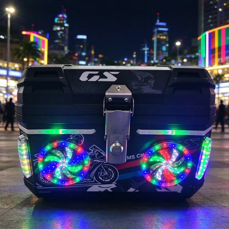 Motorcycle top case with built-in Bluetooth speaker
