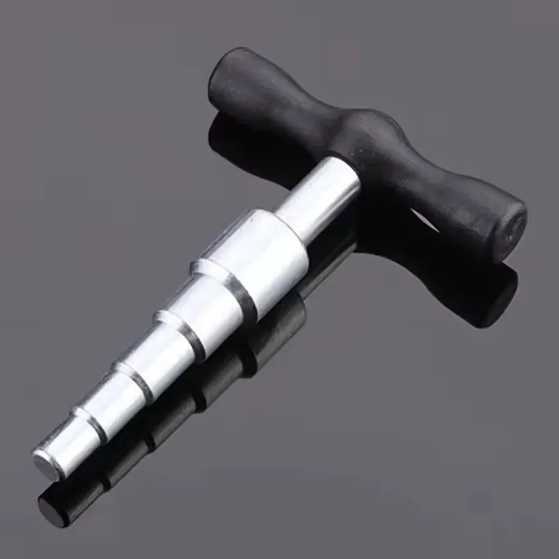 Manual tube expander