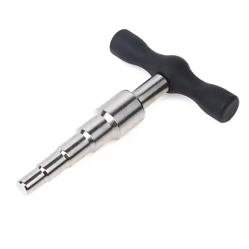 Manual tube expander