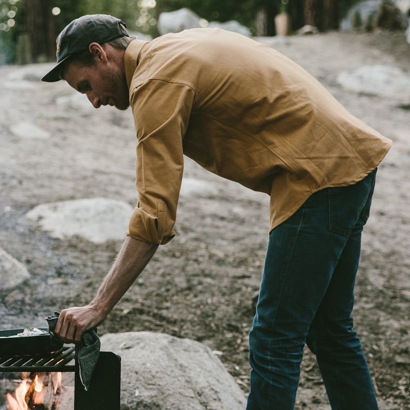 Vwsao Yosemite Shirt in Sawdust